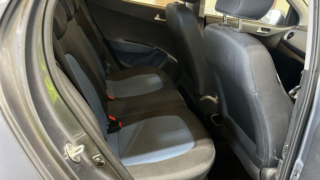 Used Hyundai i10 2016 for sale - 78086299: Photo 15