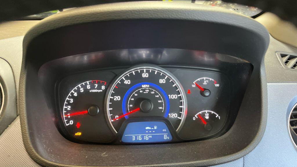 Used Hyundai i10 2016 for sale - 78086299: Photo 17