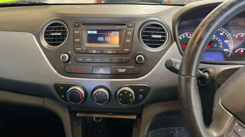 Used Hyundai i10 2016 for sale - 78086299: Photo 19