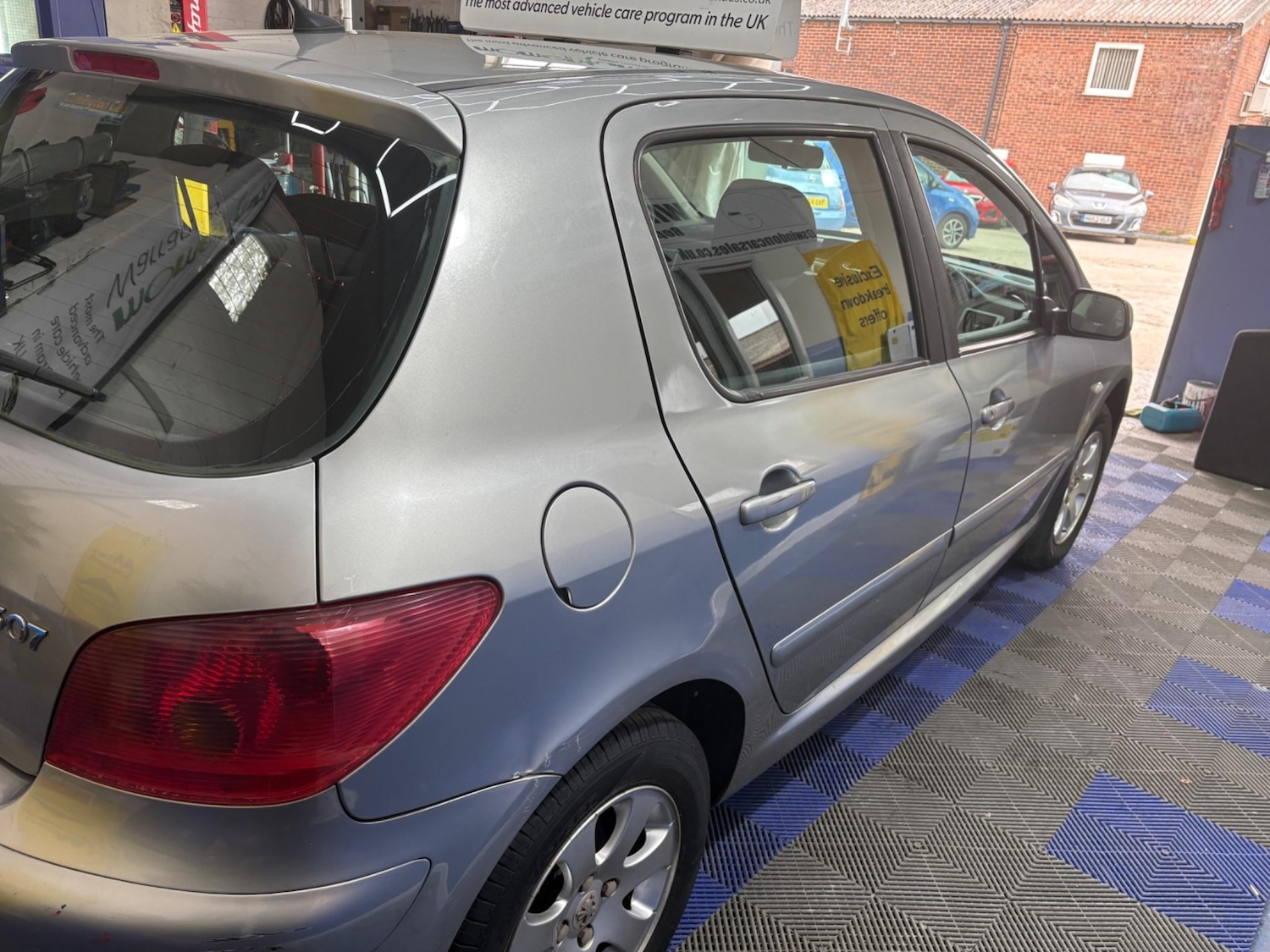 Vehicle 6