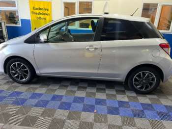 Used Toyota Yaris 2012 for sale - 73869022: Photo