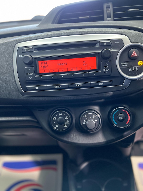 Used Toyota Yaris 2012 for sale - 73869022: Photo 6