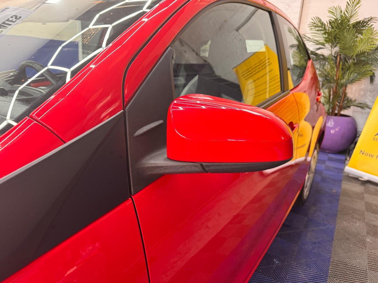 Used Toyota AYGO 2014 for sale - 77190470: Photo 28