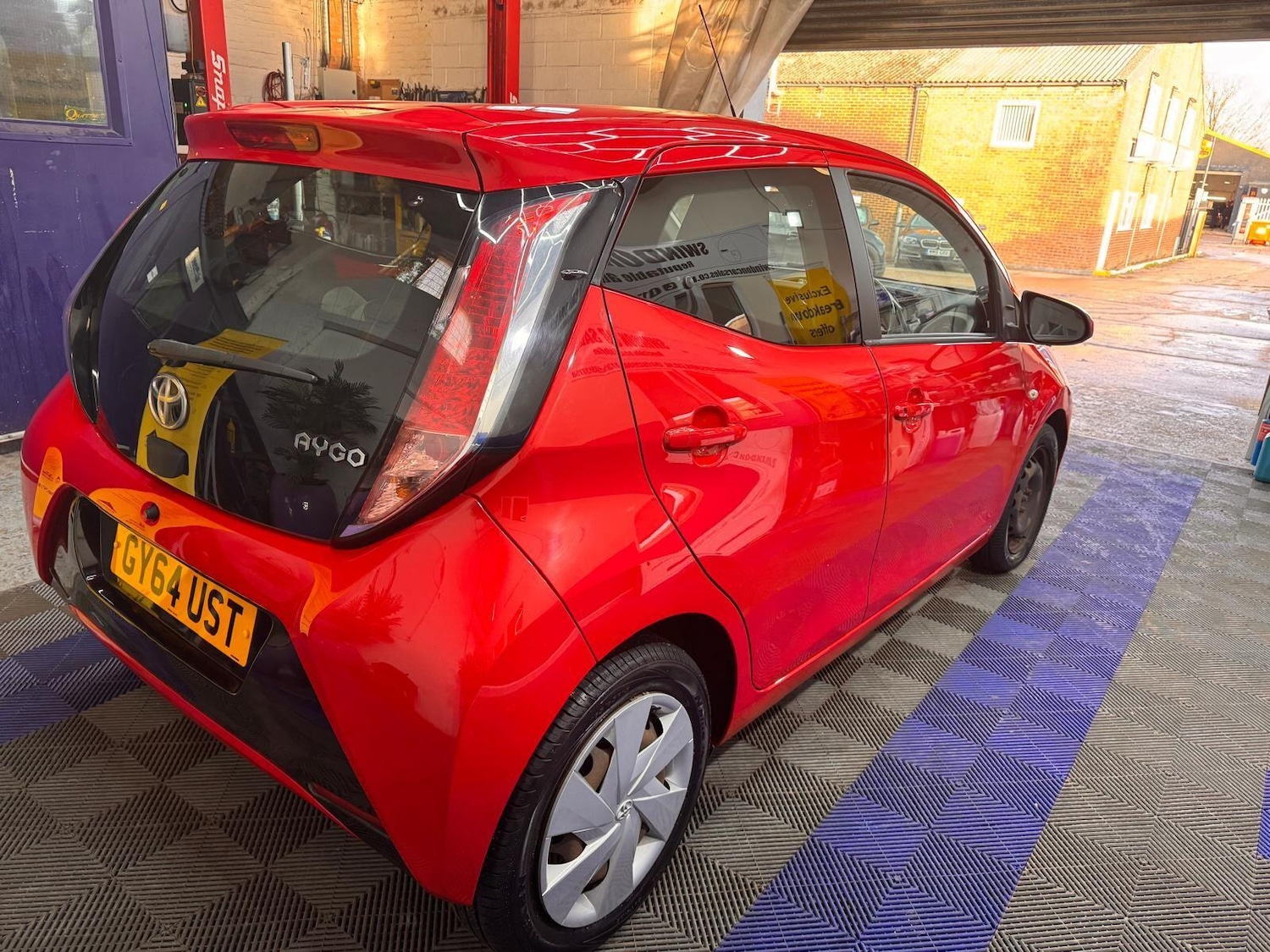 Used Toyota AYGO 2014 for sale - 77190470: Photo 39