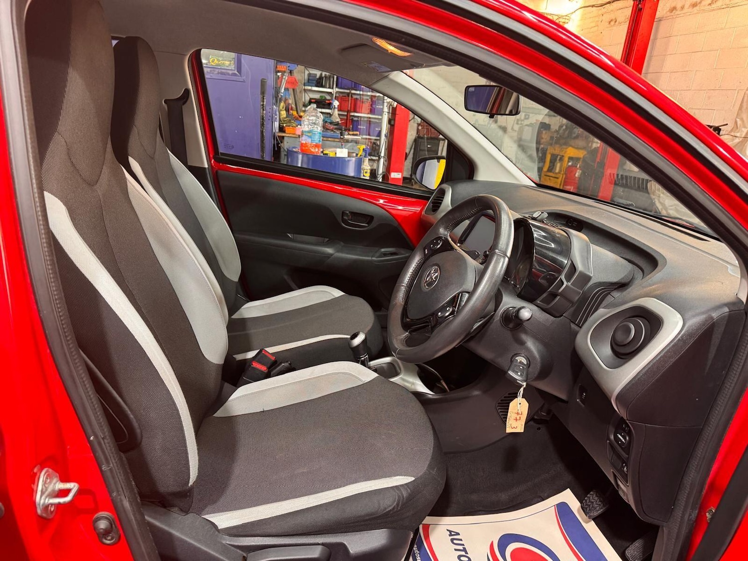 Used Toyota AYGO 2014 for sale - 77190470: Photo 47