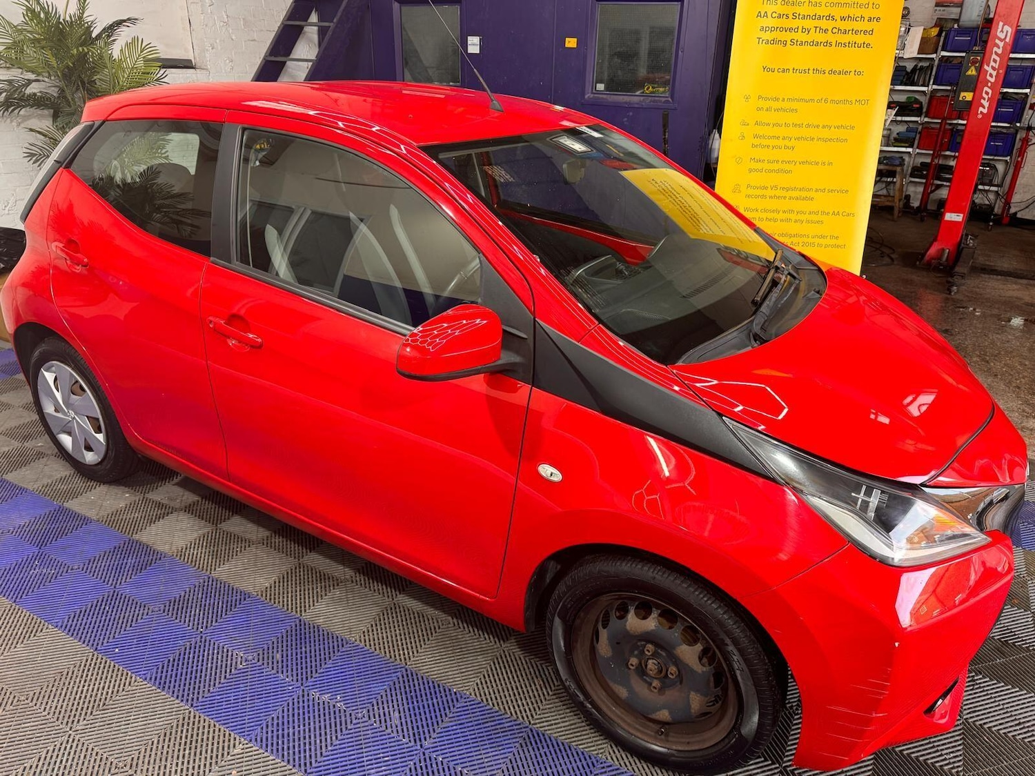 Used Toyota AYGO 2014 for sale - 77190470: Photo 61