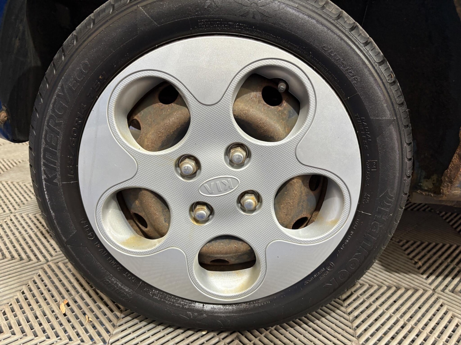 Vehicle 19
