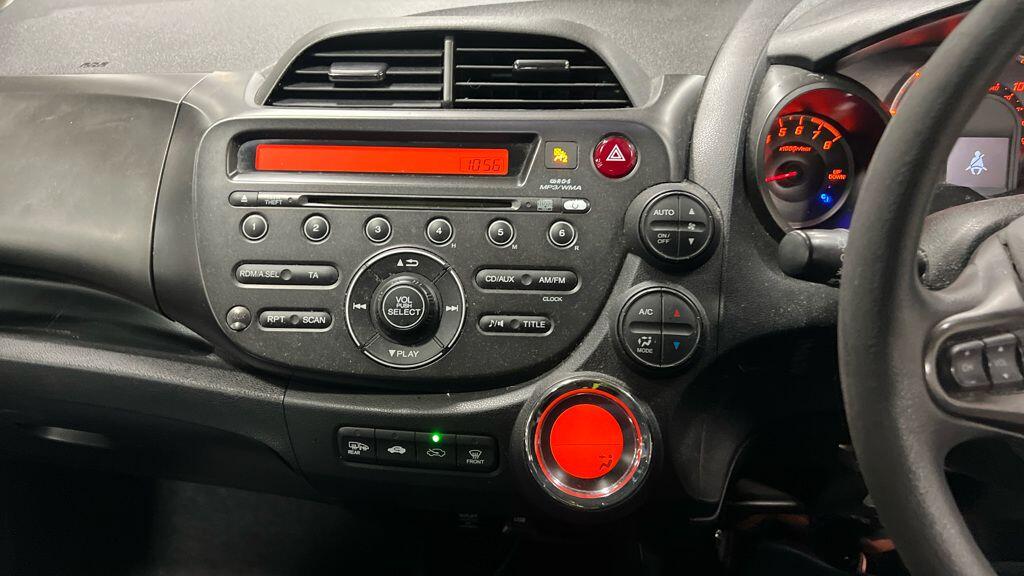 Used Honda Jazz 2012 for sale - 76765870: Photo 8