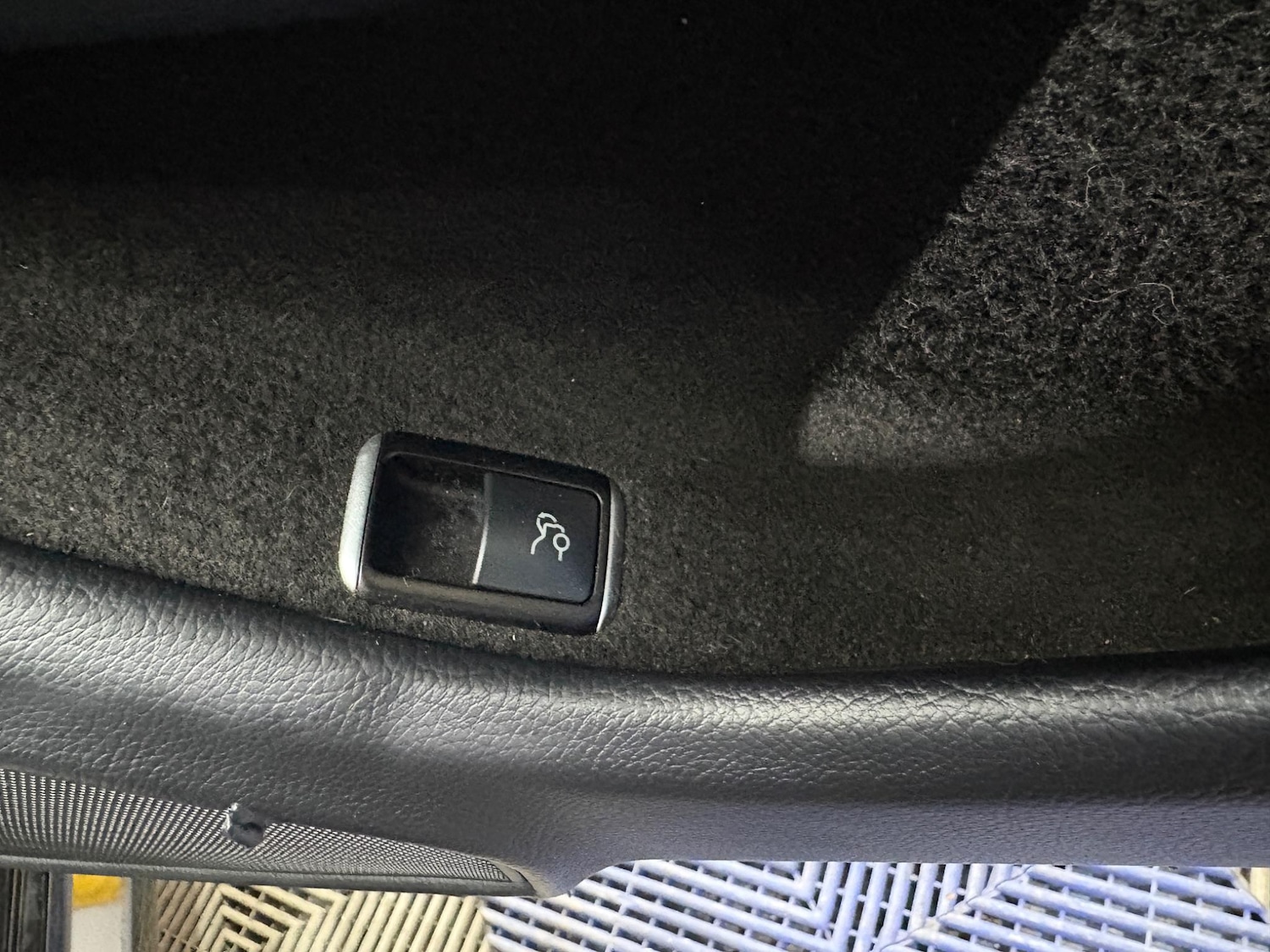 Used Mercedes-Benz C Class 2014 for sale - 76644652: Photo 17