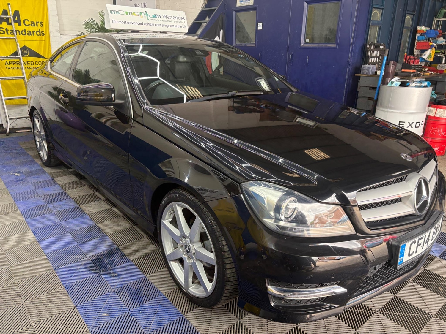 Used Mercedes-Benz C Class 2014 for sale - 76644652: Photo 2