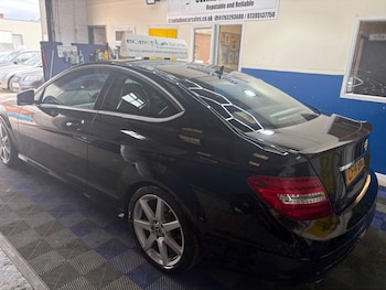Used Mercedes-Benz C Class 2014 for sale - 76644652: Photo