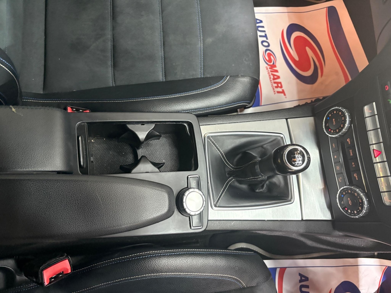 Used Mercedes-Benz C Class 2014 for sale - 76644652: Photo 8