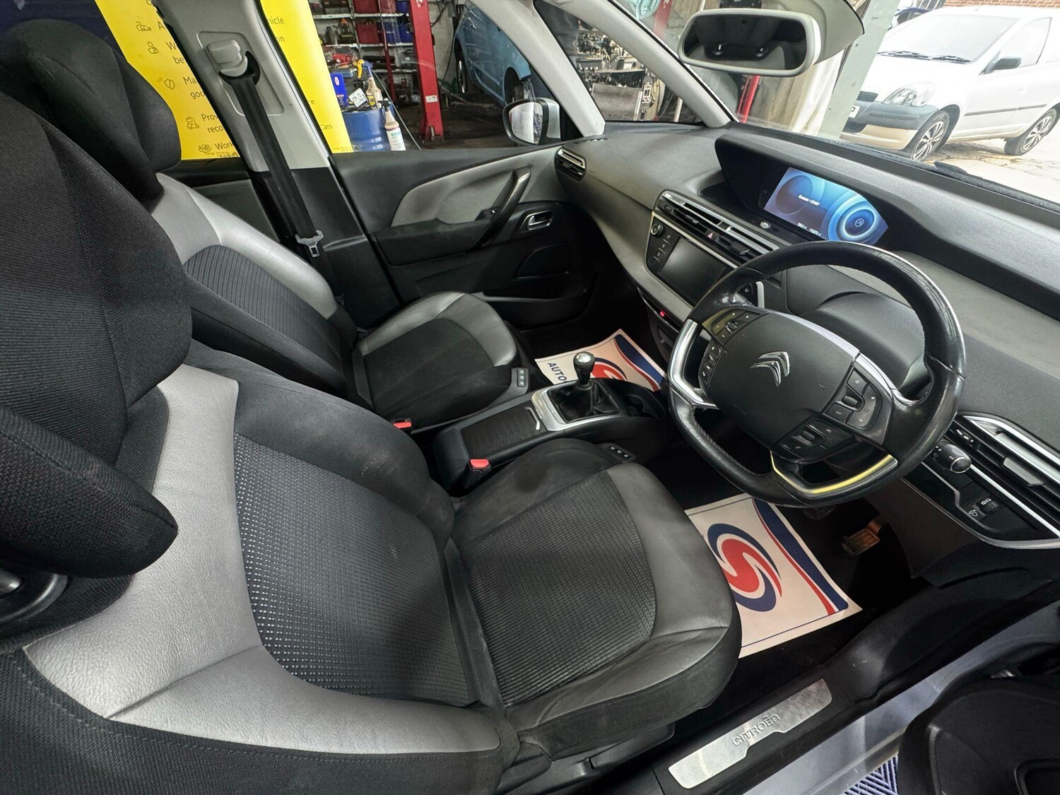 Used Citroen C4 Picasso 2013 for sale - 77959431: Photo 15