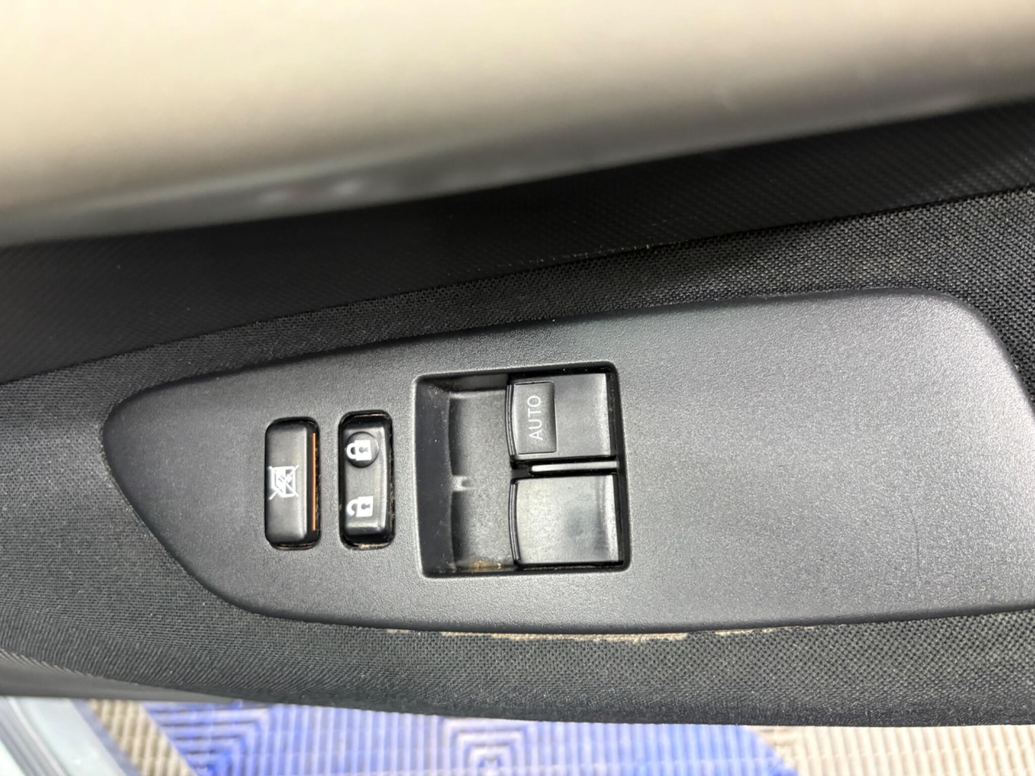 Used Toyota Auris 2009 for sale - 76425485: Photo 11