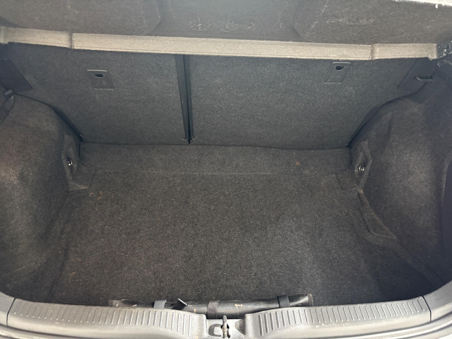 Used Toyota Auris 2009 for sale - 76425485: Photo 19