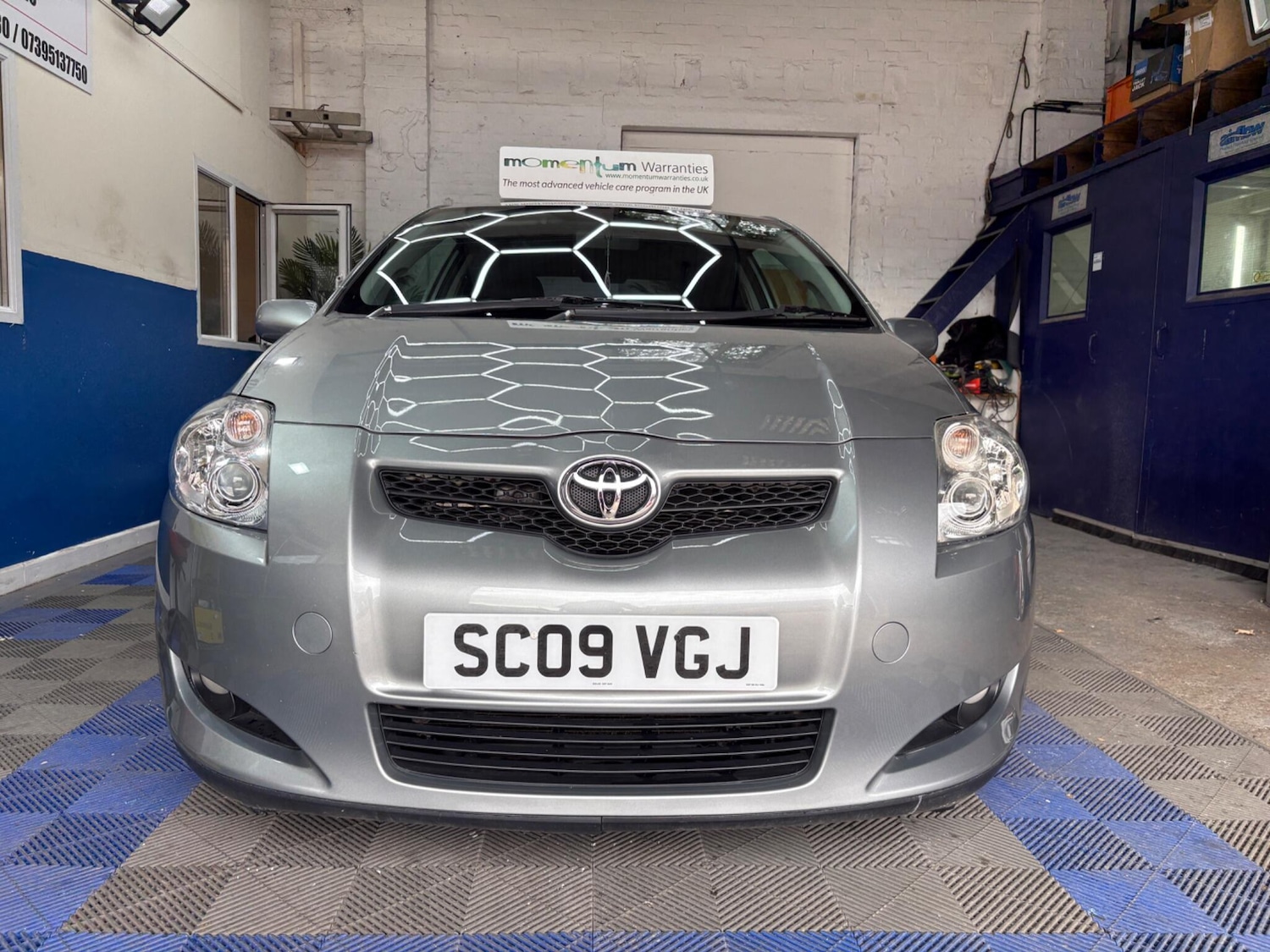 Used Toyota Auris 2009 for sale - 76425485: Photo 2