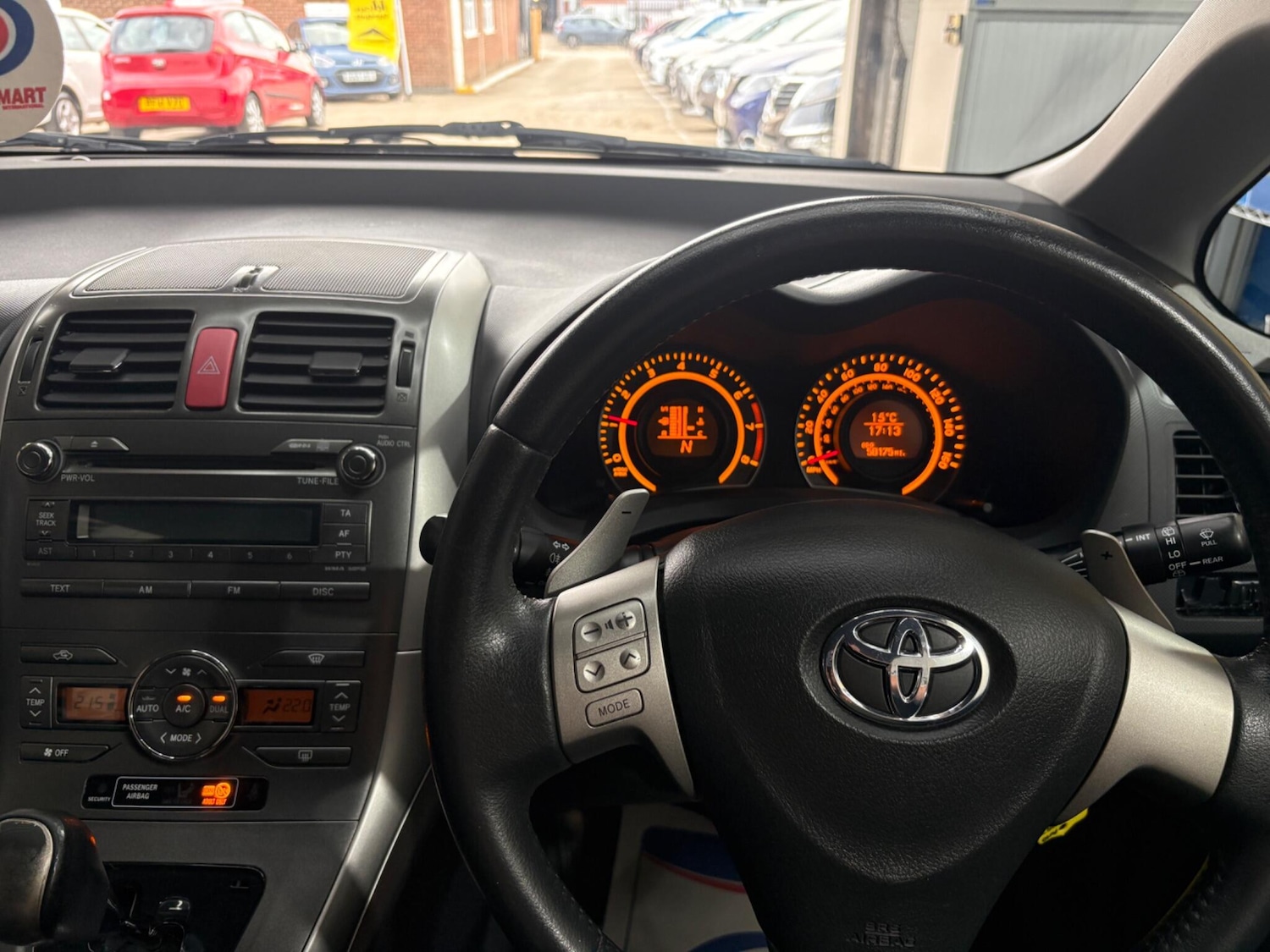 Used Toyota Auris 2009 for sale - 76425485: Photo 5