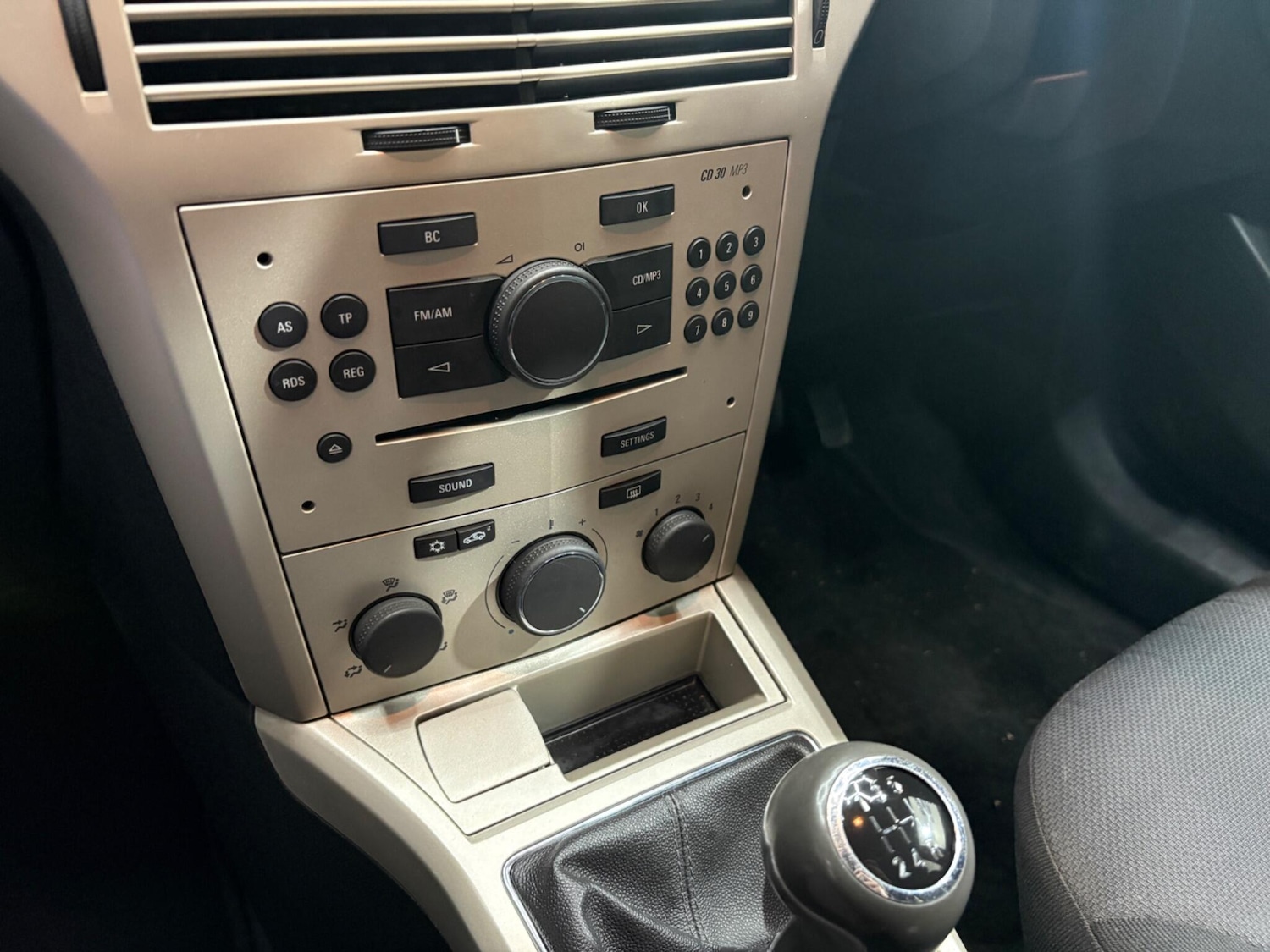 Used Vauxhall Astra 2008 for sale - 76657237: Photo 11