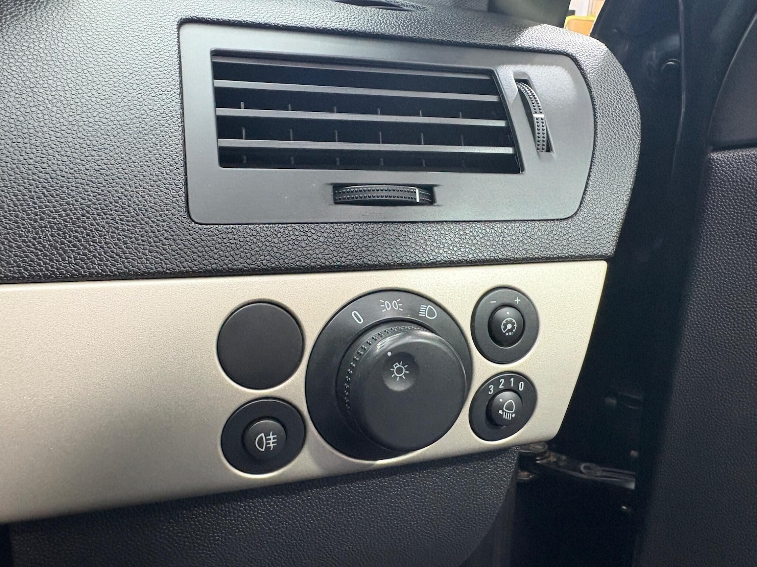 Used Vauxhall Astra 2008 for sale - 76657237: Photo 15