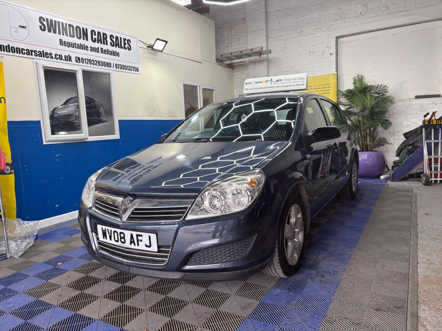 Used Vauxhall Astra 2008 for sale - 76657237: Photo 2