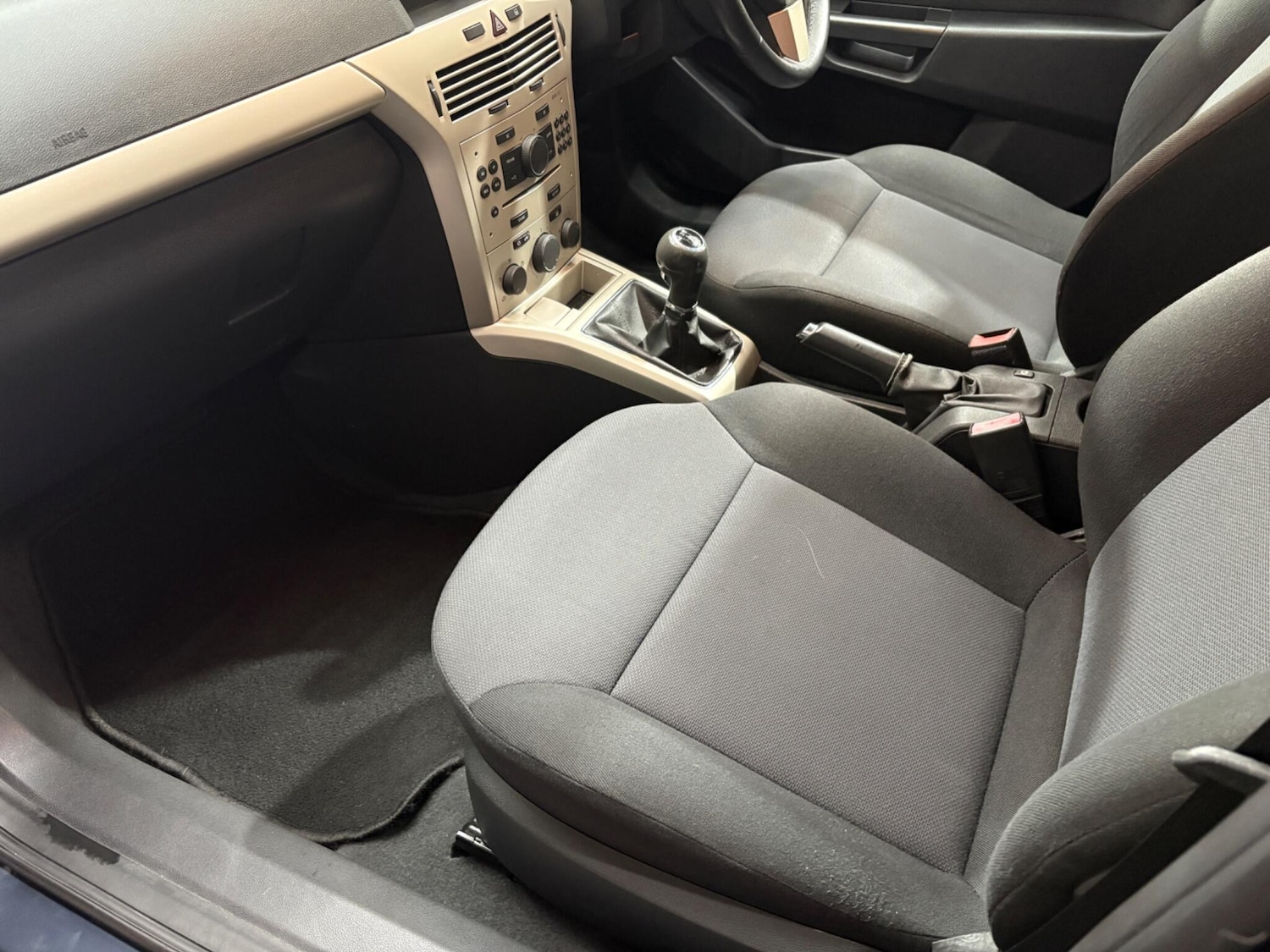 Used Vauxhall Astra 2008 for sale - 76657237: Photo 29