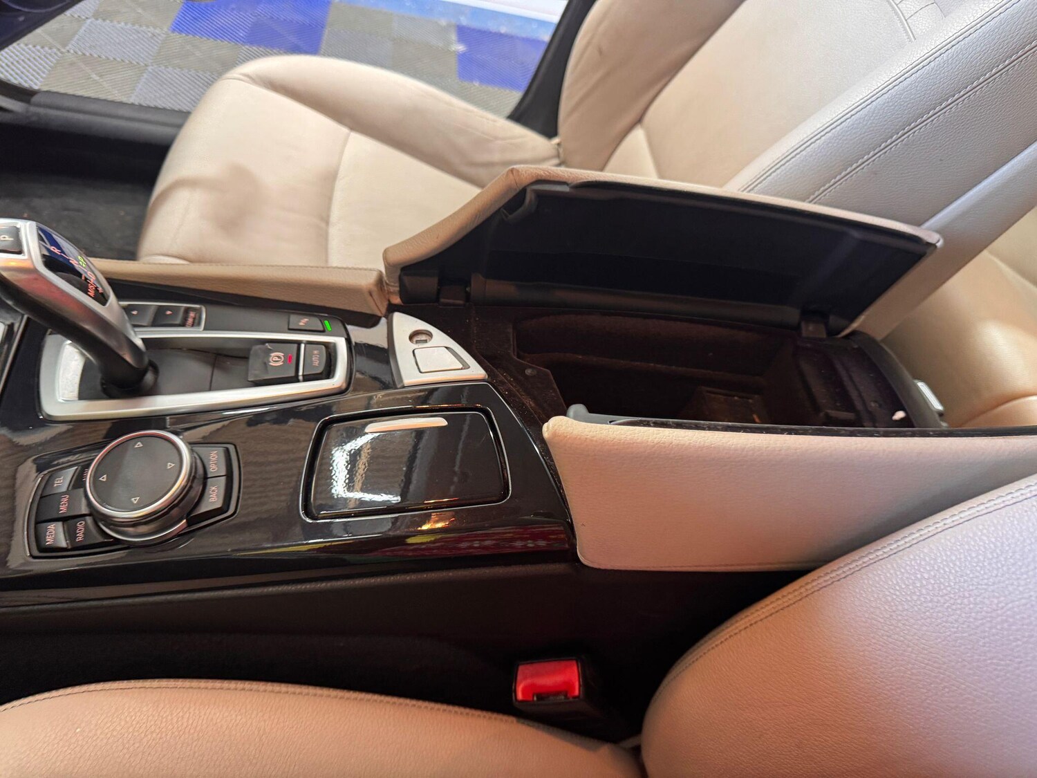 Used BMW 5 Series 2015 for sale - 77067145: Photo 41