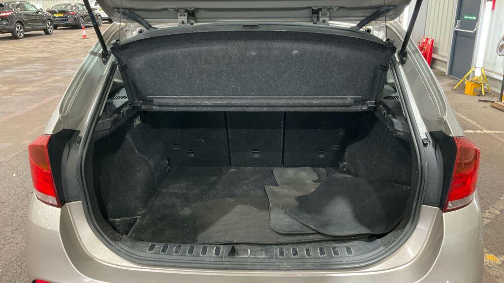 Used Ford Fiesta 2008 for sale - 77054077: Photo 9