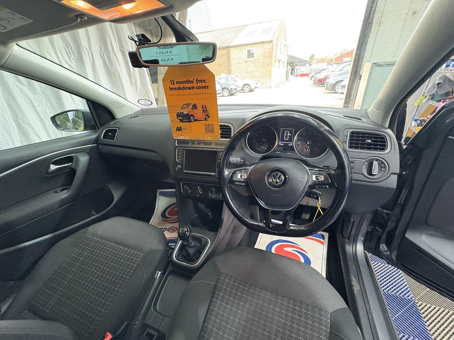 Used Volkswagen Polo 2017 for sale - 77598140: Photo 9