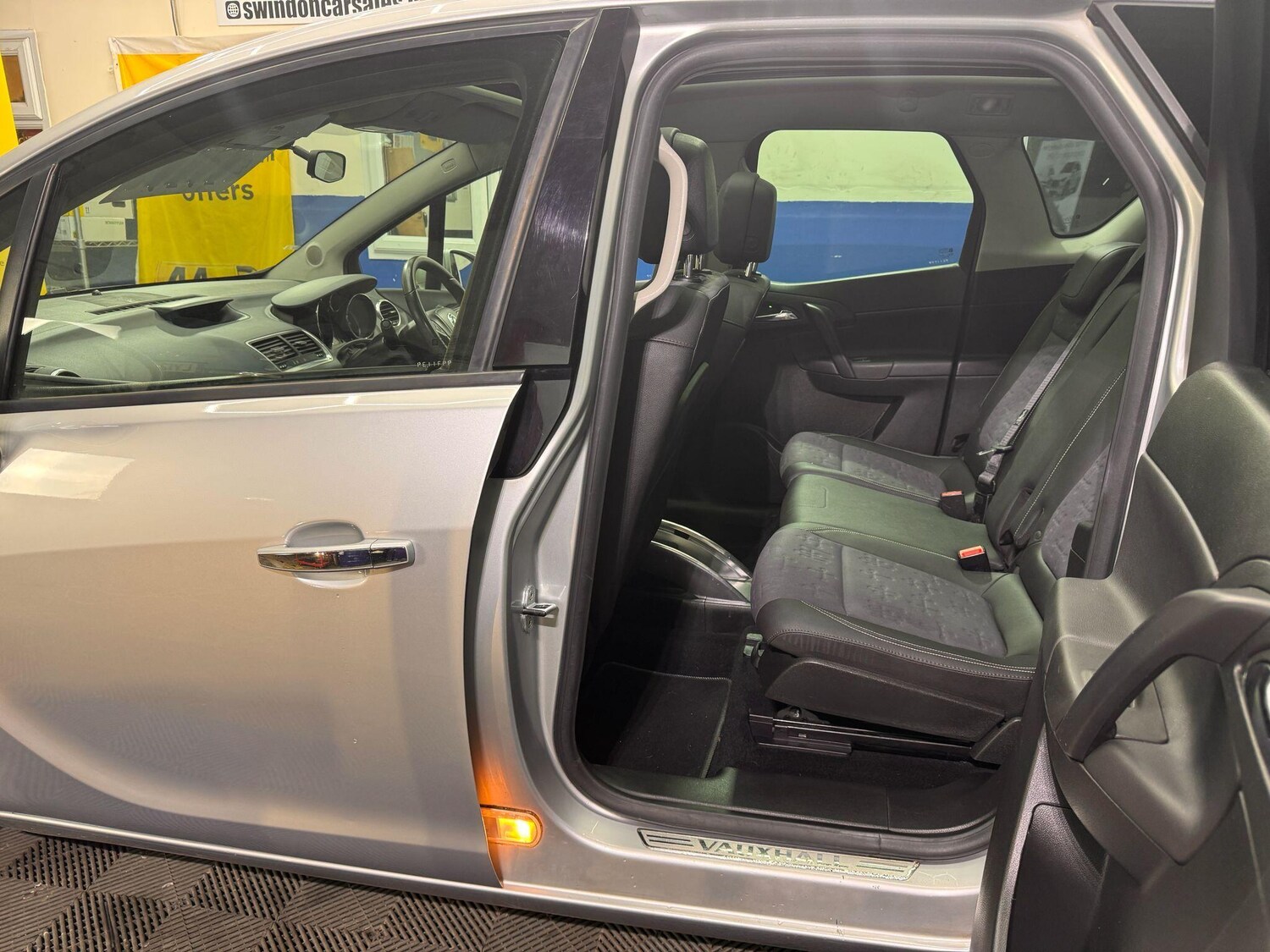 Used Vauxhall Meriva 2011 for sale - 77959411: Photo 27