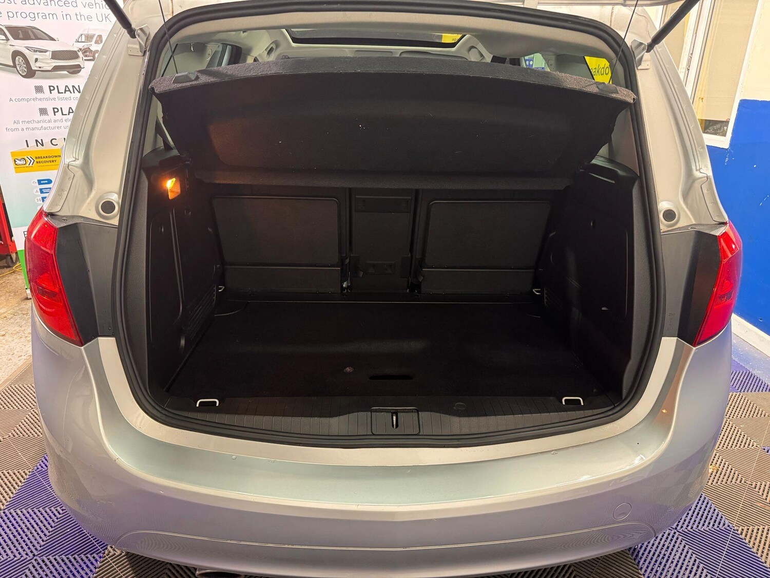 Used Vauxhall Meriva 2011 for sale - 77959411: Photo 55