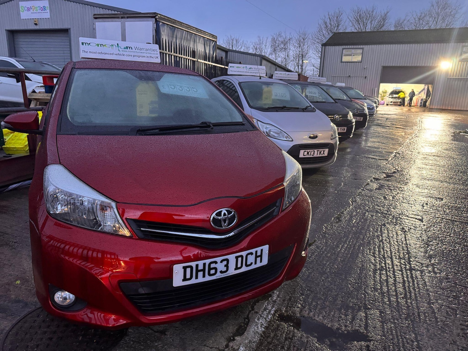 Used Toyota Yaris 2014 for sale - 77028924: Photo 30