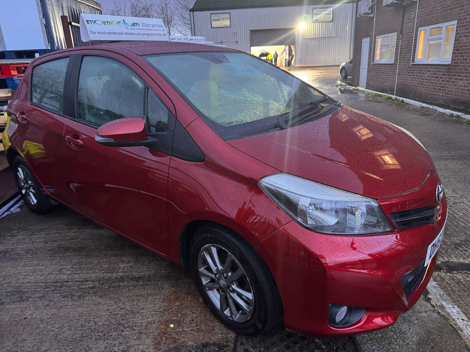 Used Toyota Yaris 2014 for sale - 77028924: Photo 38