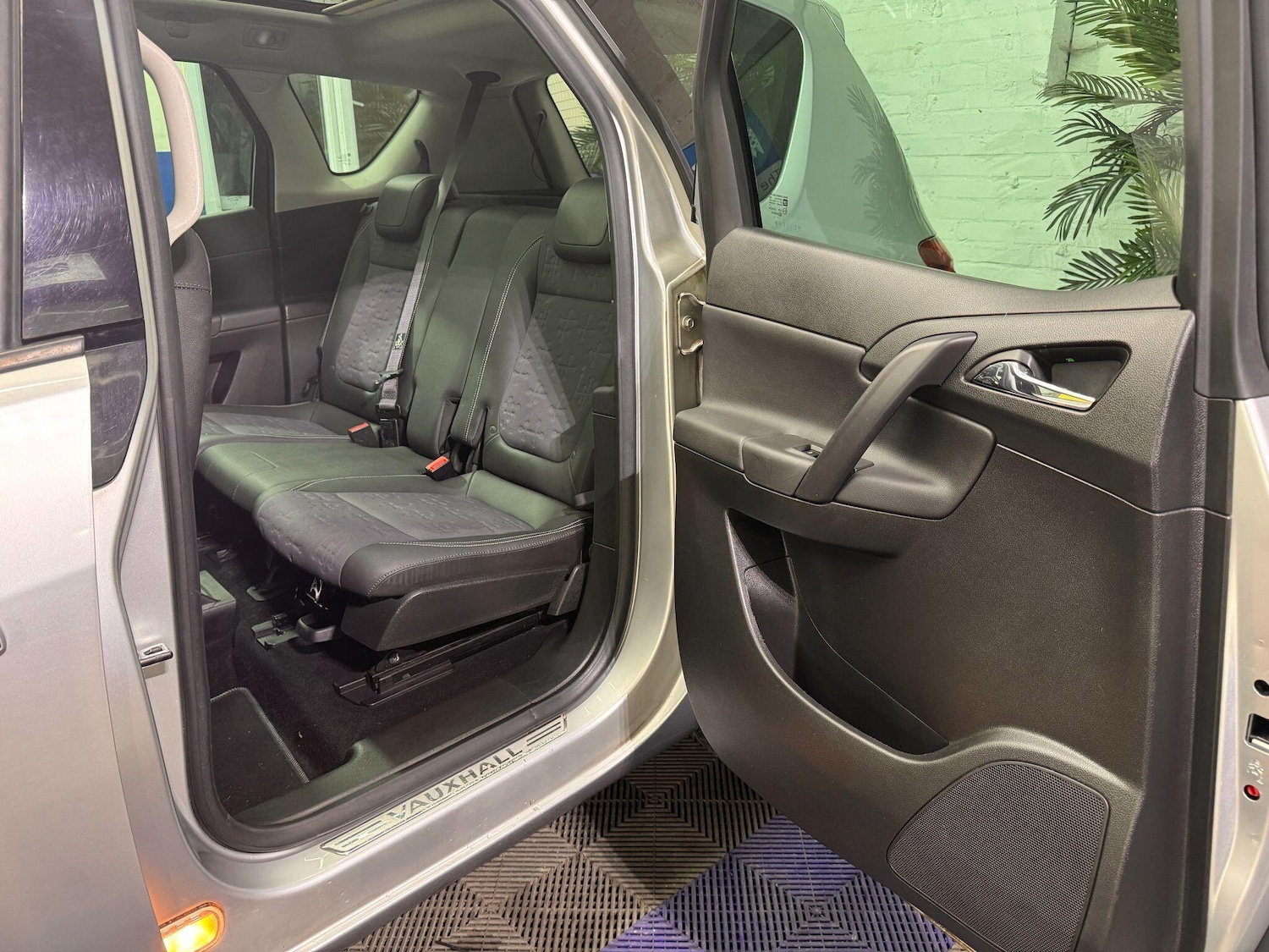 Used Vauxhall Meriva 2011 for sale - 77054024: Photo 26