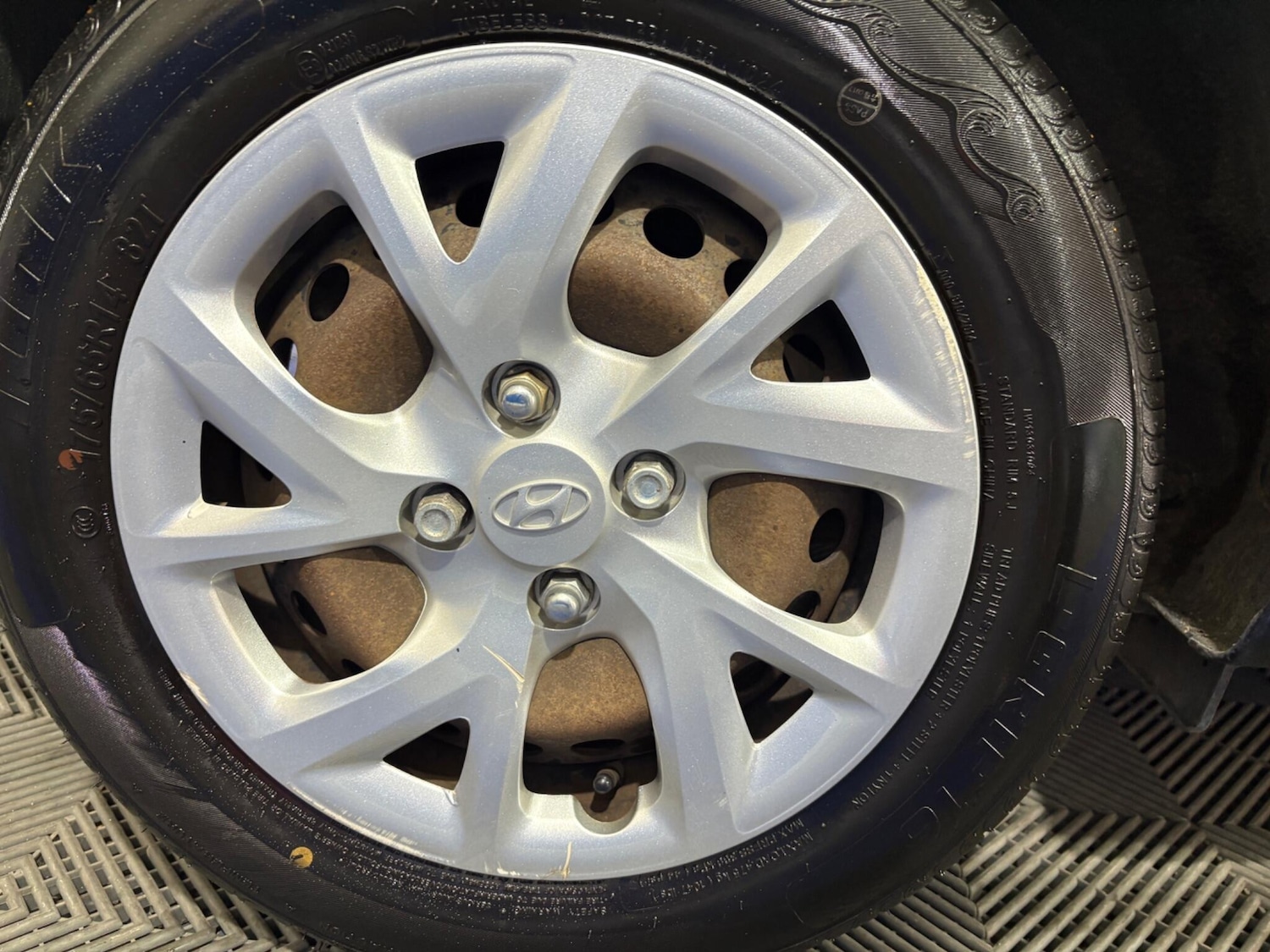 Used Hyundai i10 for sale - 76551043: Photo 21