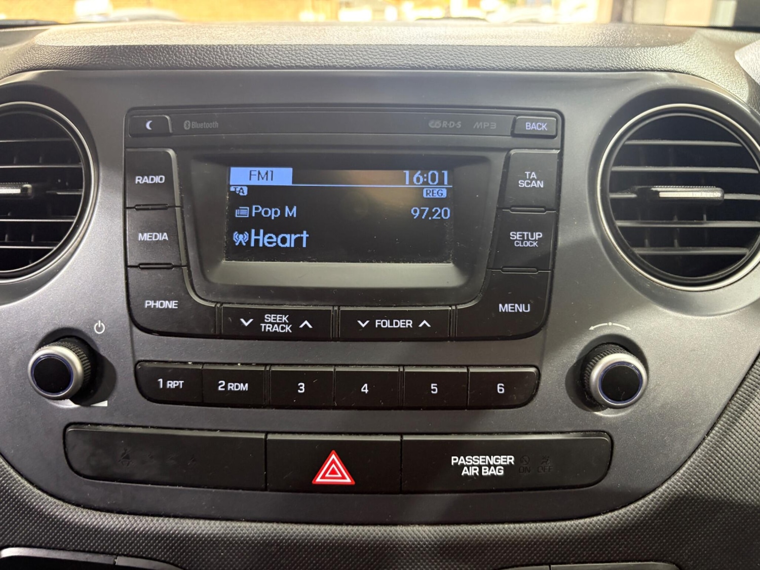 Used Hyundai i10 for sale - 76551043: Photo 23