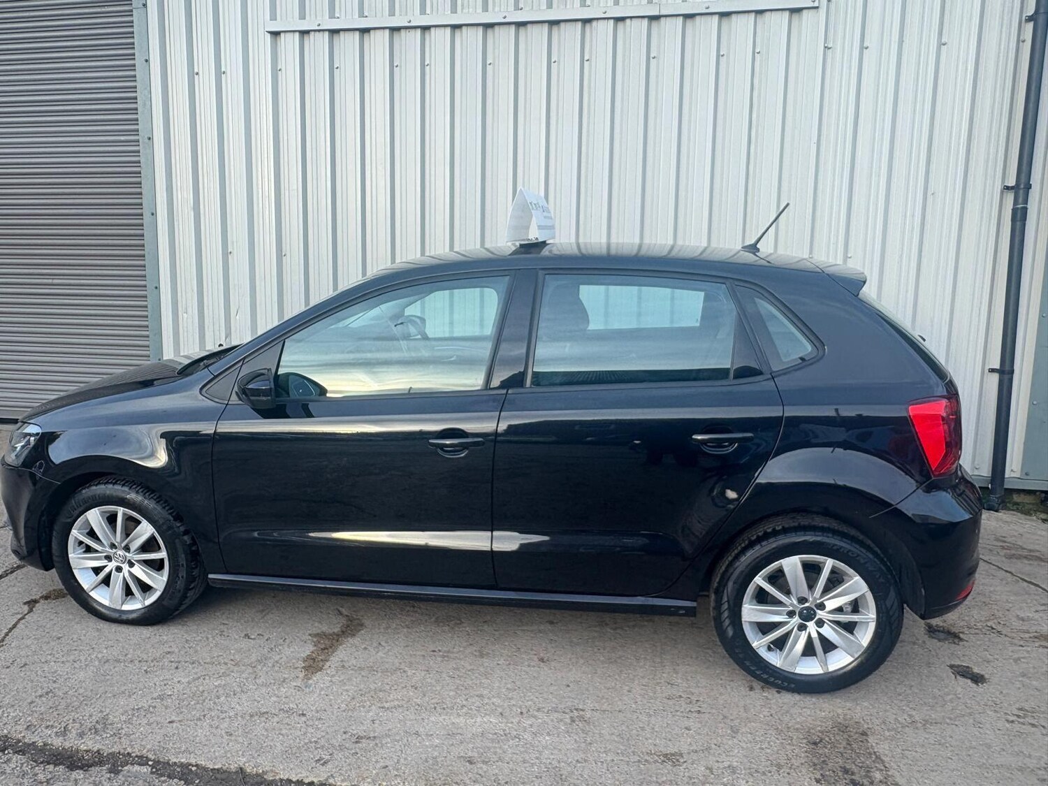 Used Volkswagen Polo 2015 for sale - 77959408: Photo 15
