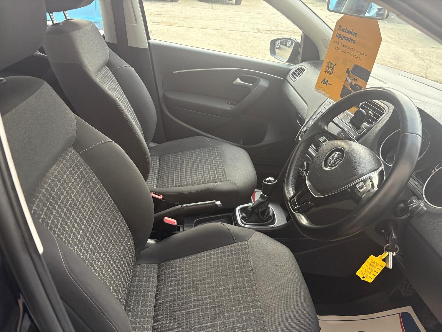 Used Volkswagen Polo 2015 for sale - 77959408: Photo 23