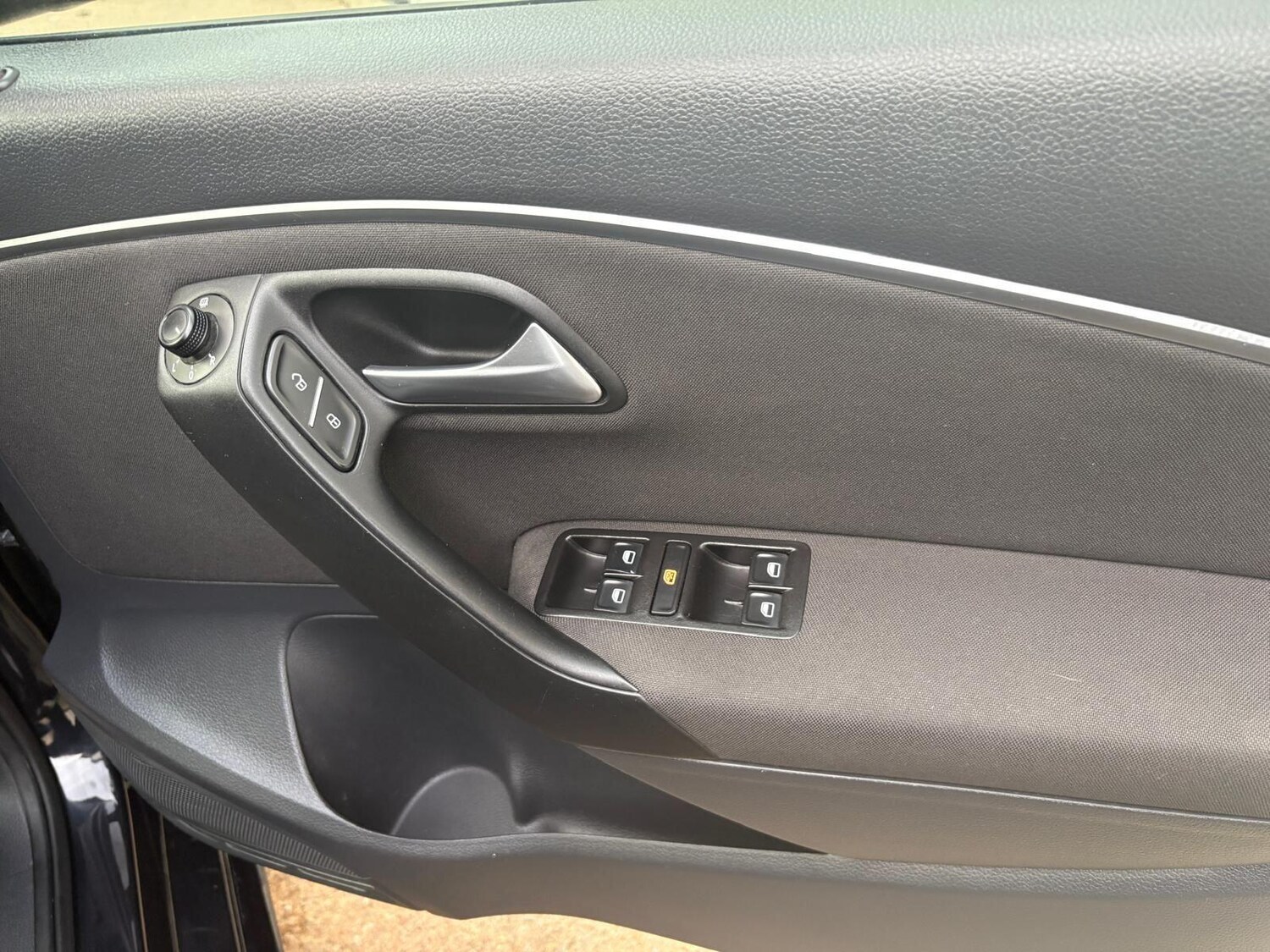 Used Volkswagen Polo 2015 for sale - 77959408: Photo 31