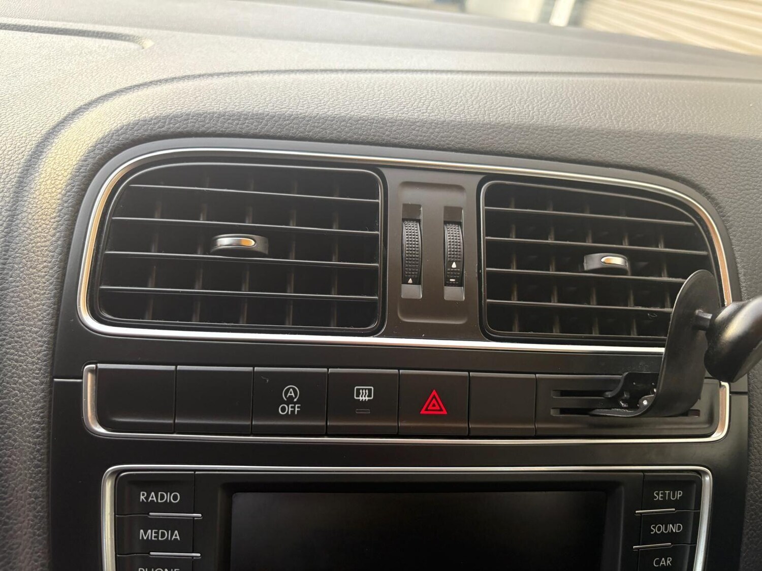 Used Volkswagen Polo 2015 for sale - 77959408: Photo 45