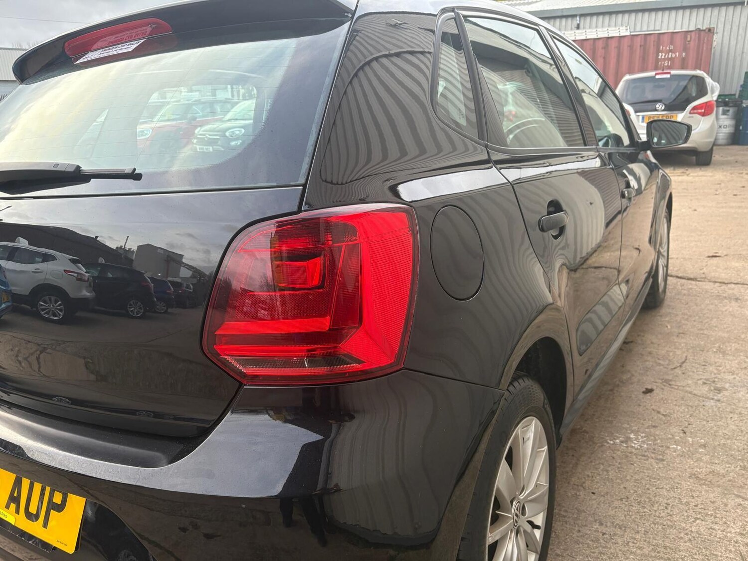 Used Volkswagen Polo 2015 for sale - 77959408: Photo 59