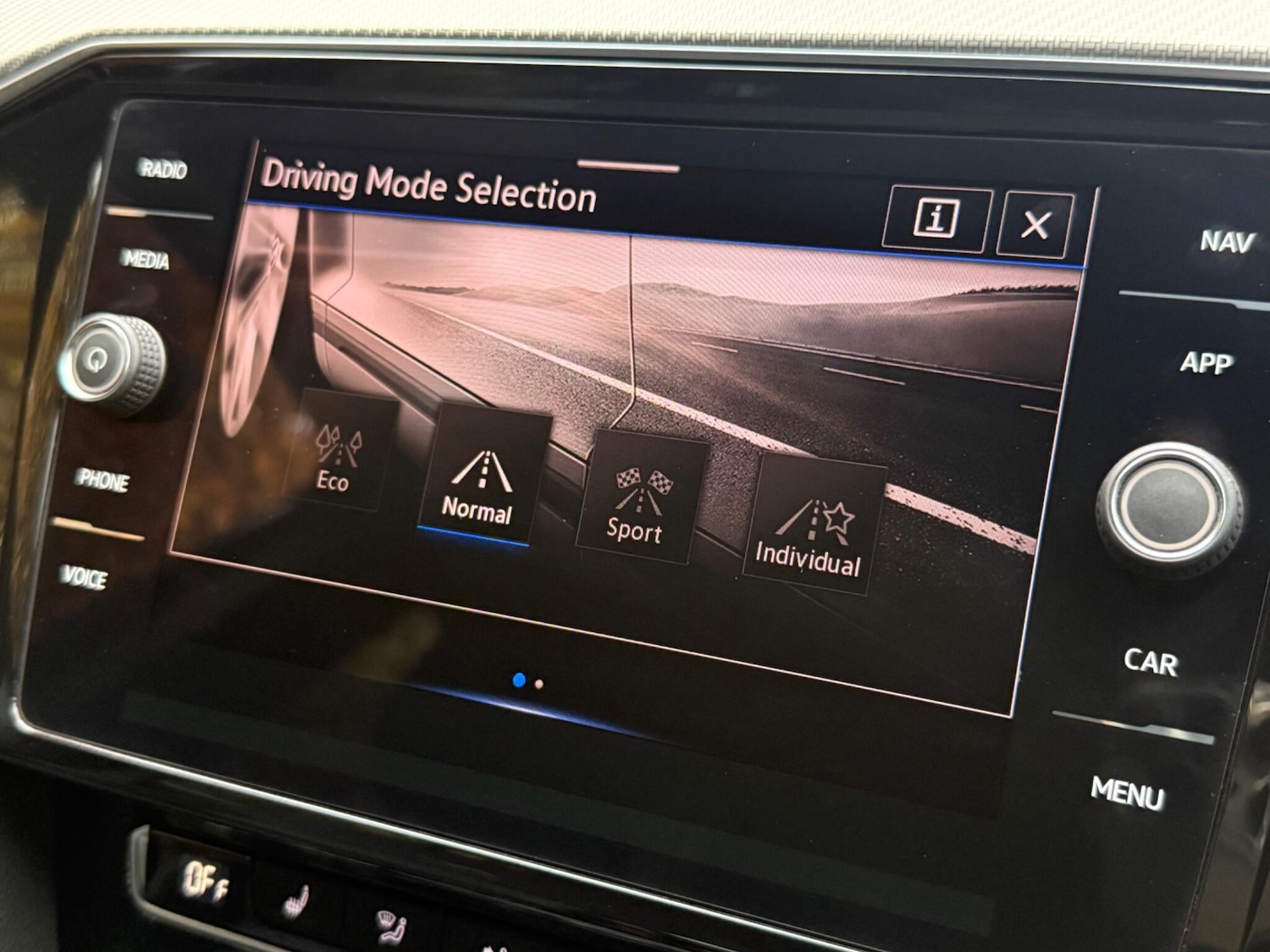 Used Volkswagen Passat 2020 for sale - 76607286: Photo 42