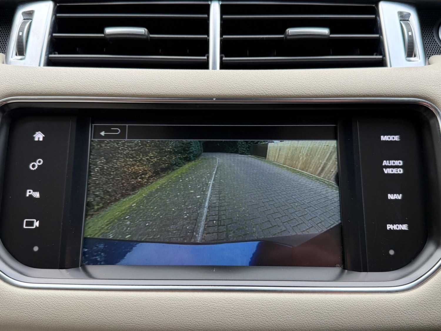 Used Land Rover Range Rover Sport 2016 for sale - 77330692: Photo 42