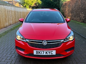 Used Vauxhall Astra 2017 for sale - 76786427: Photo
