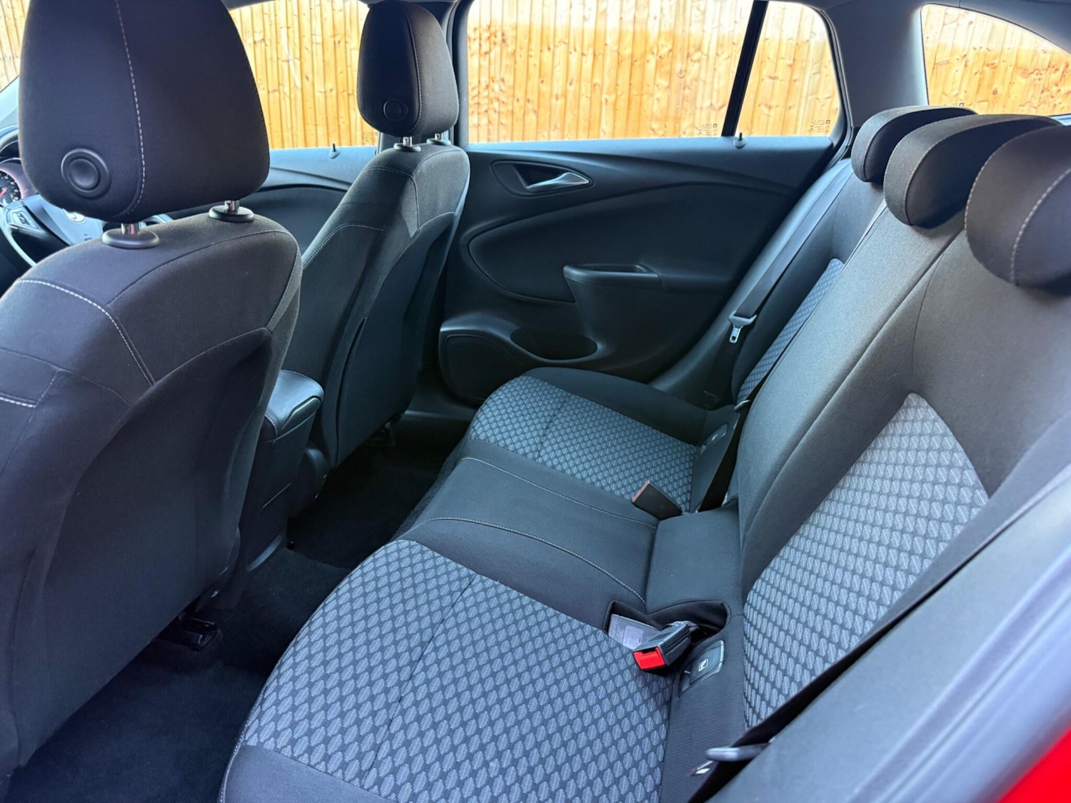 Used Vauxhall Astra 2017 for sale - 76786427: Photo 46