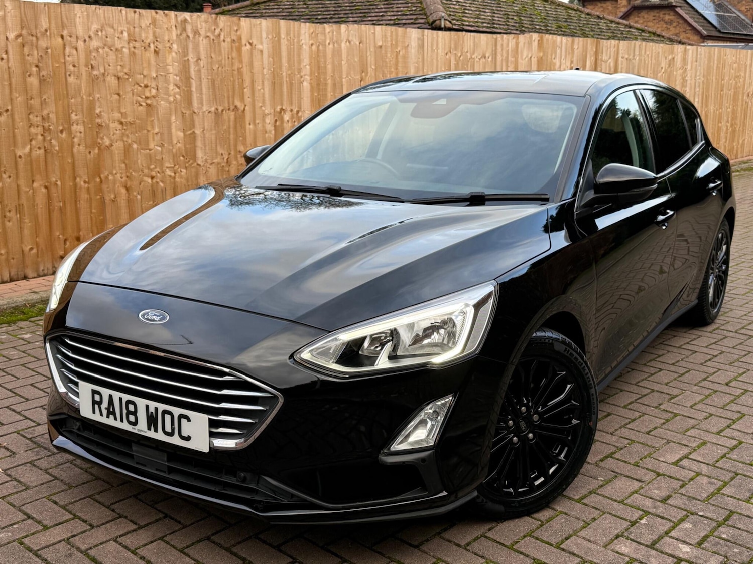 Used Ford Focus 2018 for sale - 76633742: Photo 4