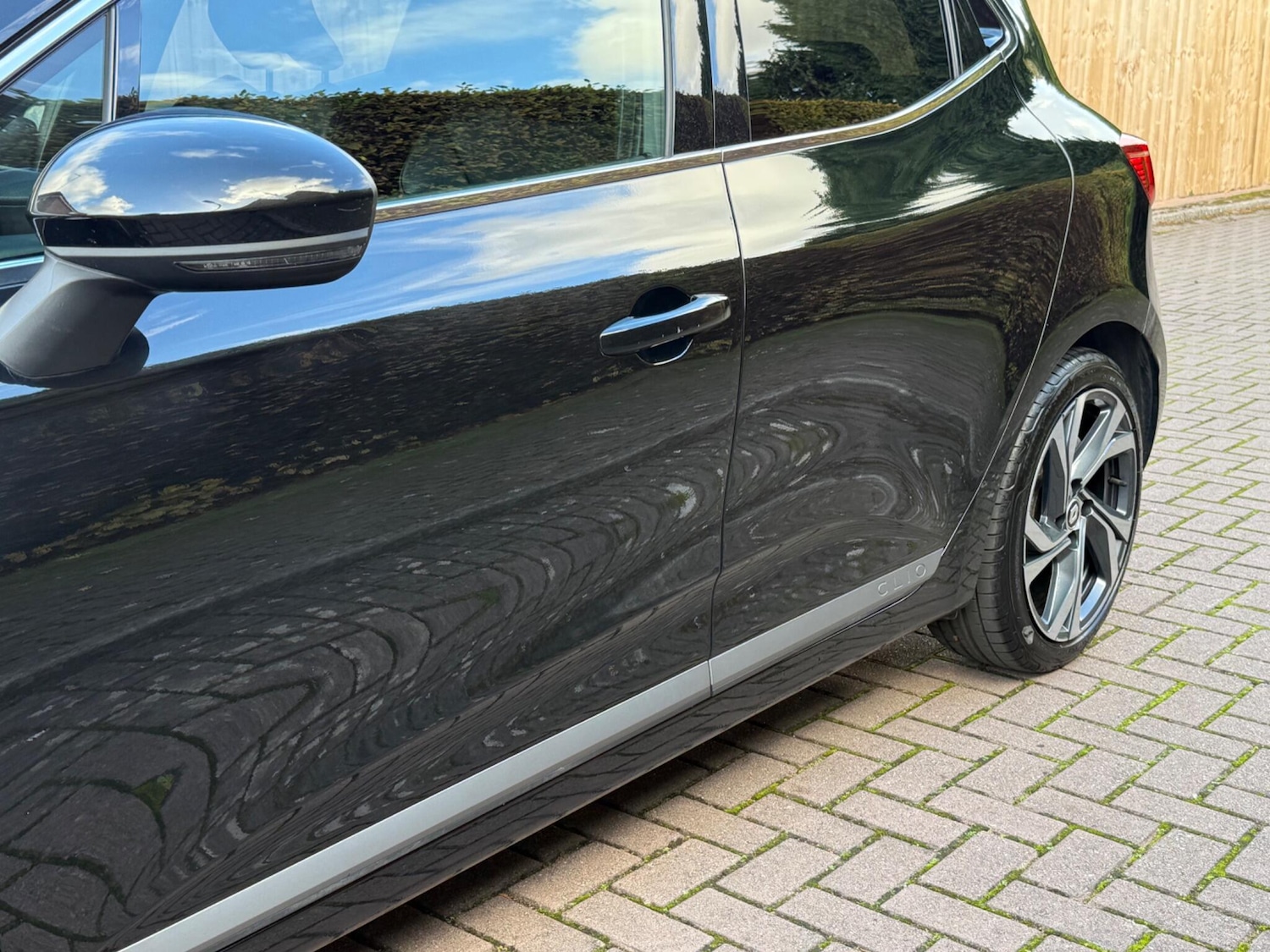 Used Renault Clio for sale - 76608477: Photo 19