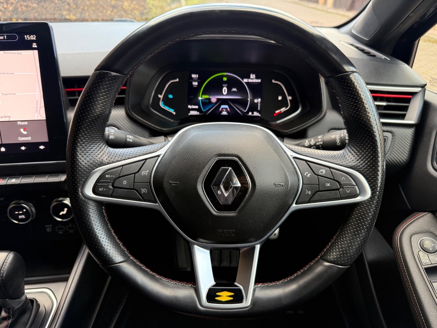 Used Renault Clio for sale - 76608477: Photo 26