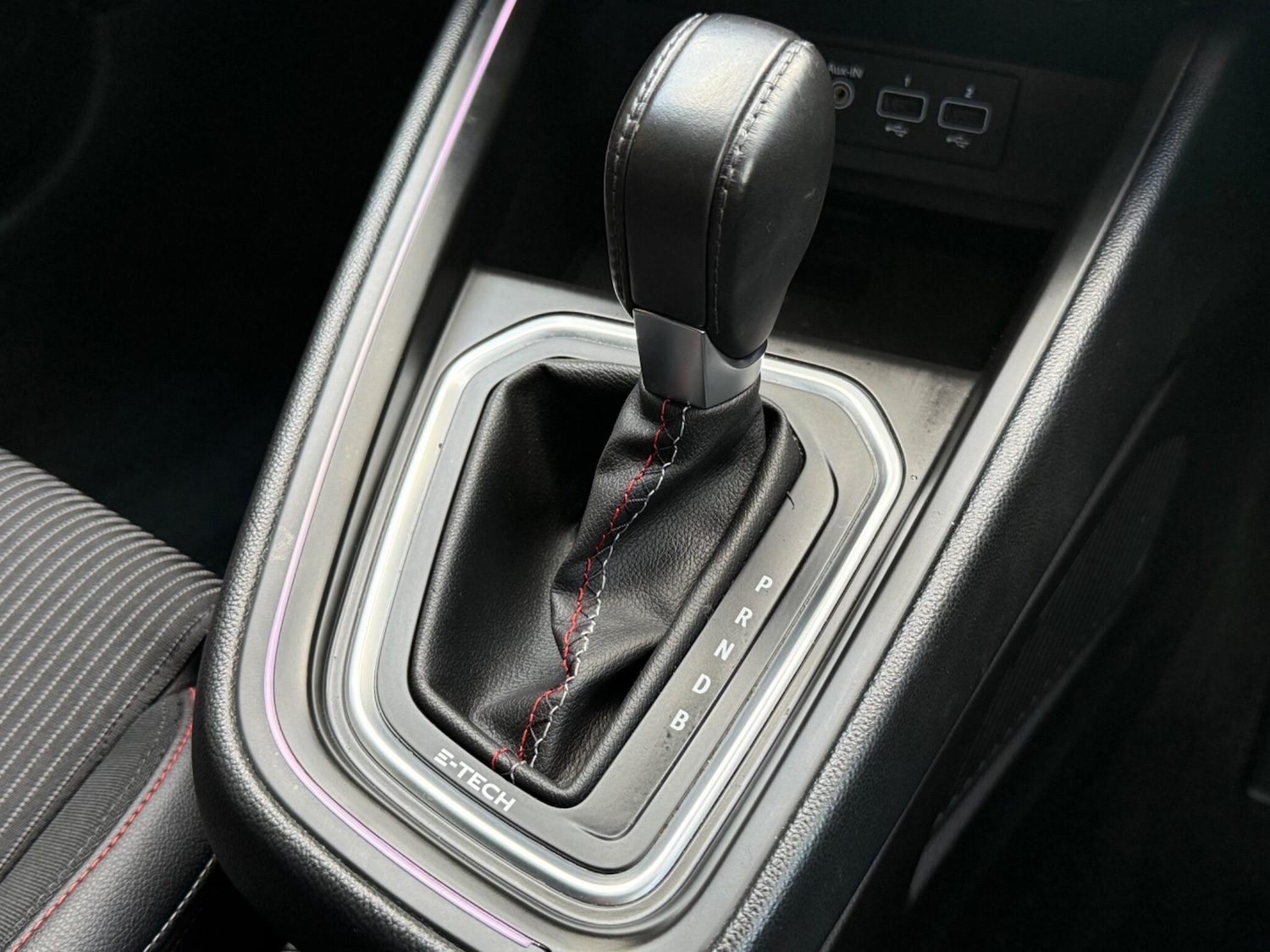 Used Renault Clio for sale - 76608477: Photo 33