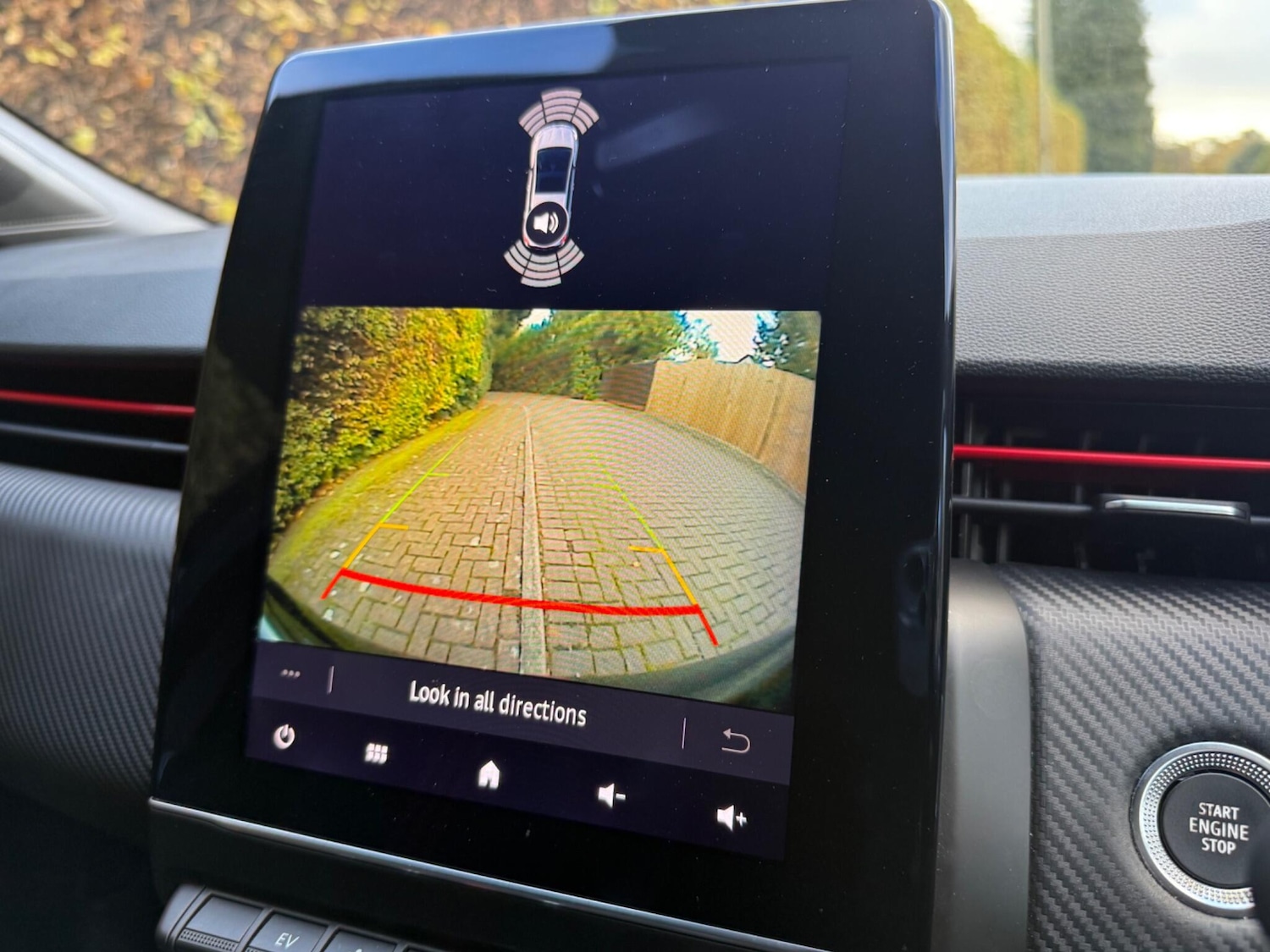 Used Renault Clio for sale - 76608477: Photo 37