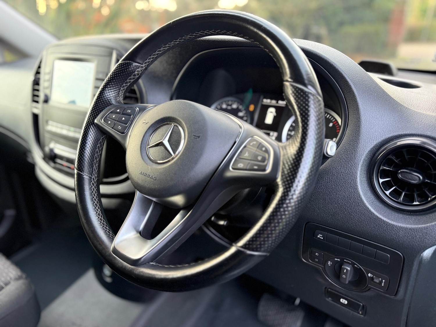 Used Mercedes-Benz Vito 2022 for sale - 76952826: Photo 40